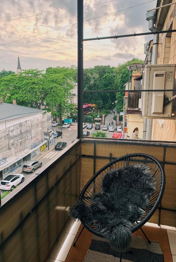 Garden є інтернет без світла Apartment Odesa